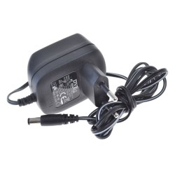 Adaptador de corrente AC/DC...
